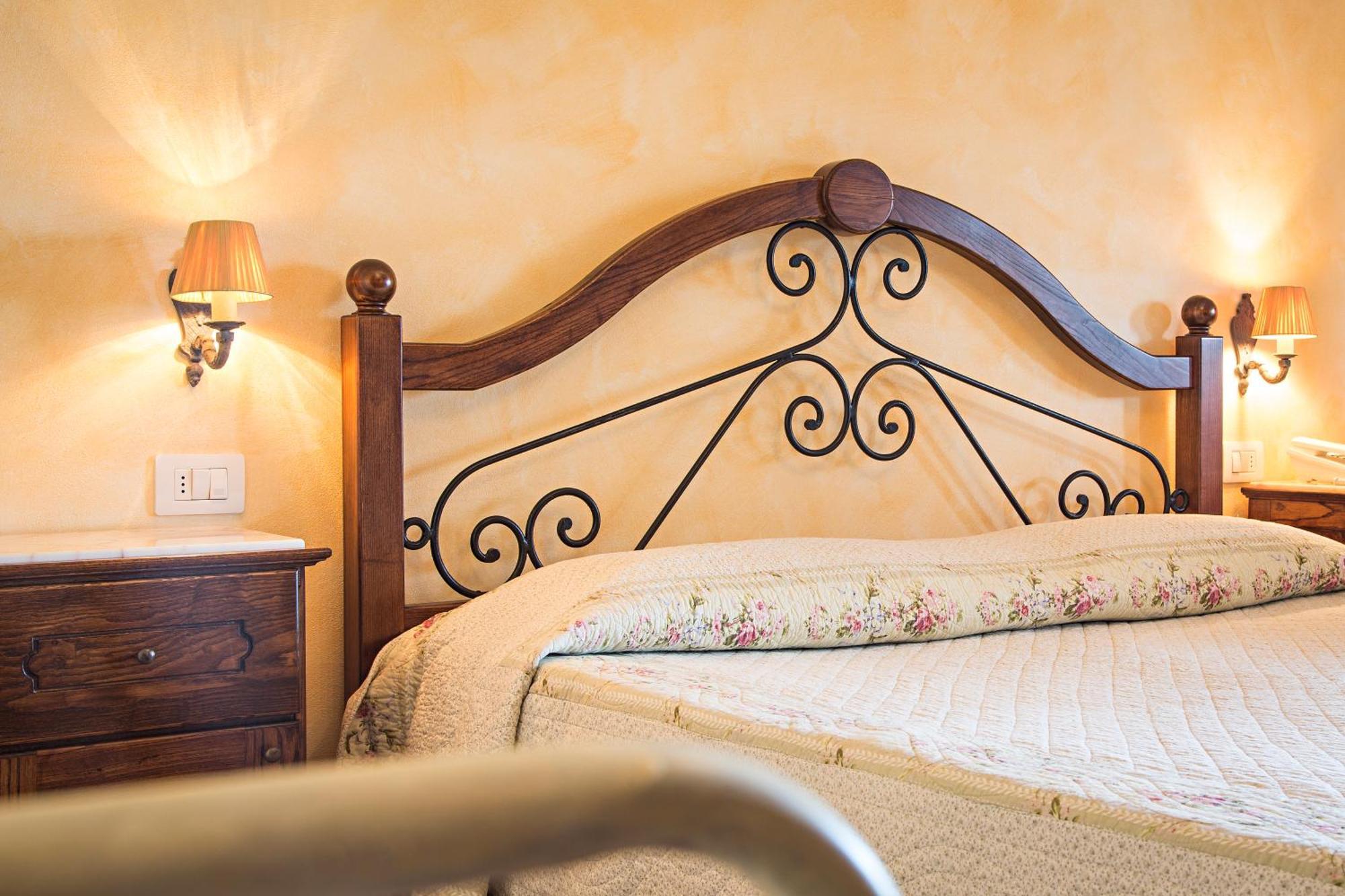 Hotel Relais Pian Delle Starze มารีนาดีกาเมโรตา ภายนอก รูปภาพ