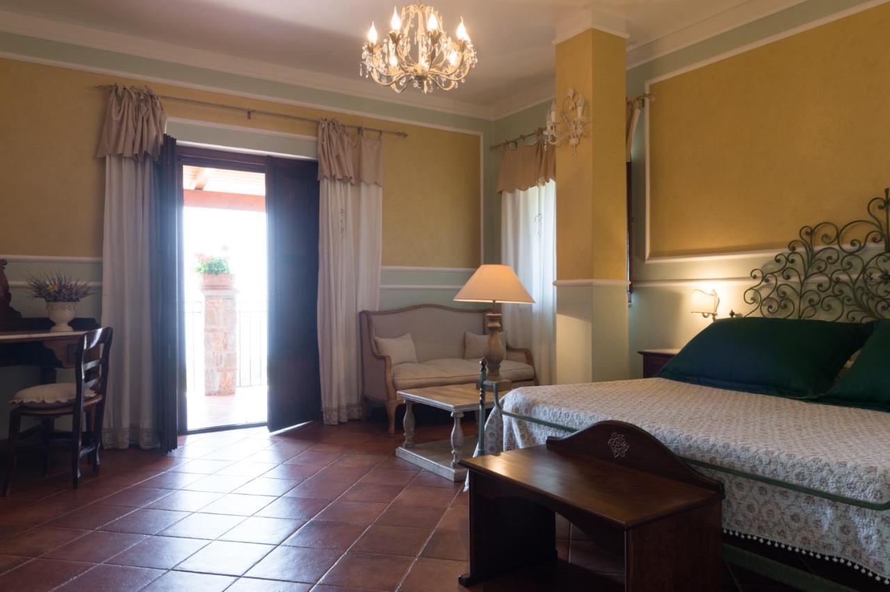 Hotel Relais Pian Delle Starze มารีนาดีกาเมโรตา ภายนอก รูปภาพ