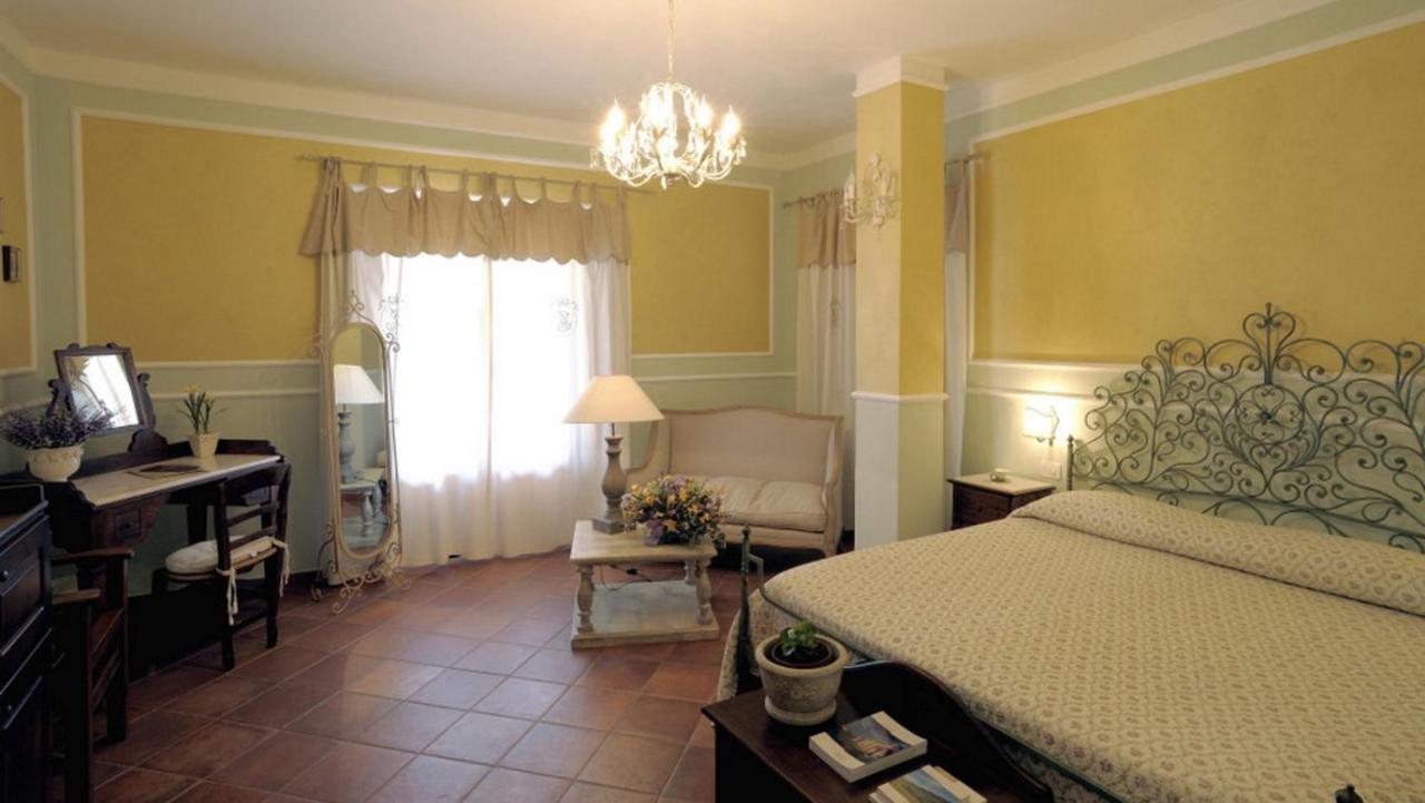 Hotel Relais Pian Delle Starze มารีนาดีกาเมโรตา ภายนอก รูปภาพ
